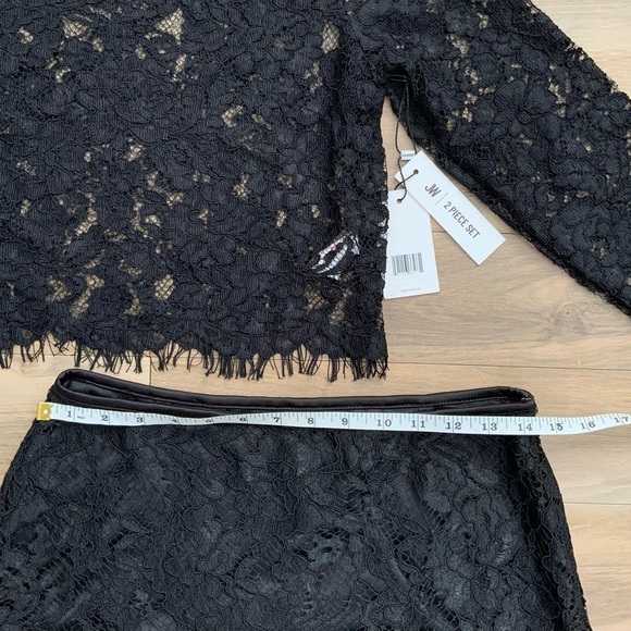 $400 Jason Wu Black Lace Top & Skirt Set - Picture 8 of 10